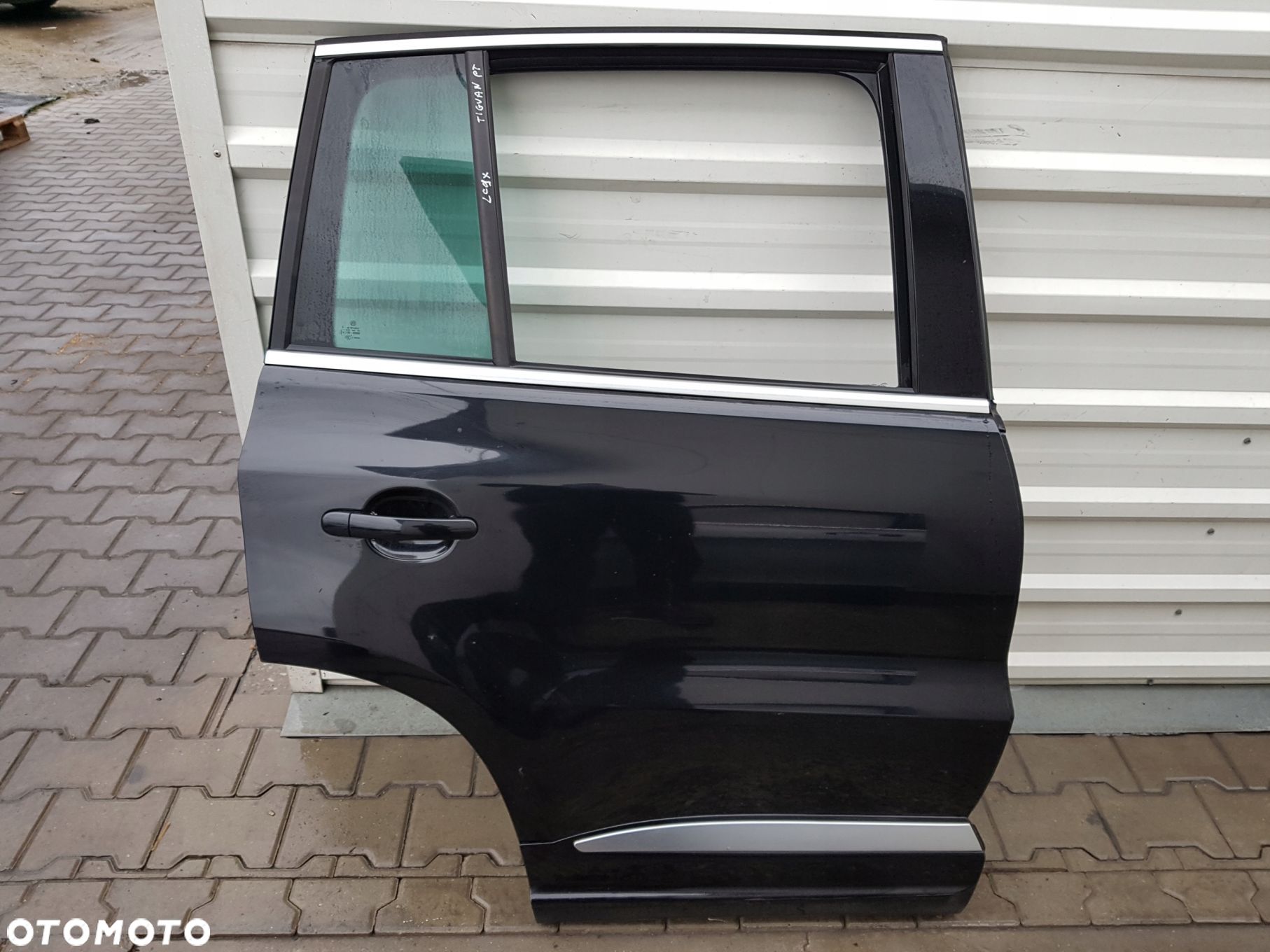 VW TIGUAN I 5N 06-15r R-LINE DRZWI PRAWE TYŁ LC9X - 1