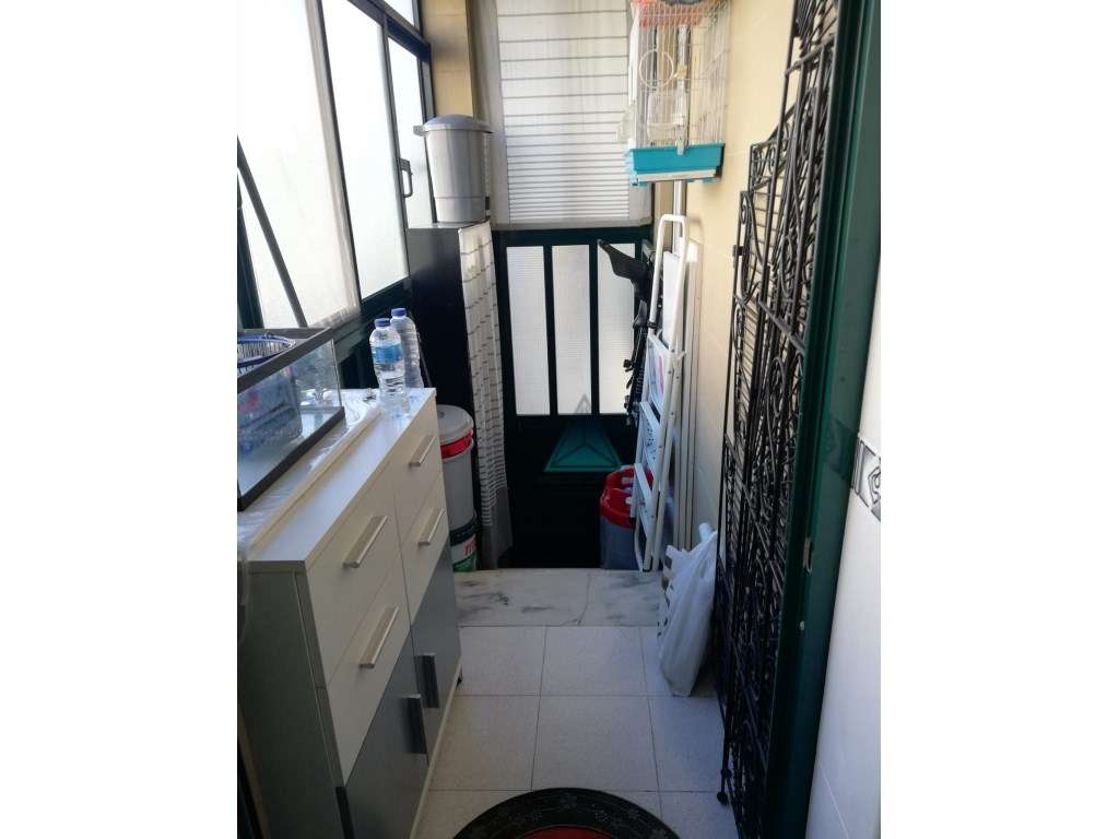 ApartamentoT2 com Open Space e Duas Entradas Independentes na Baixa... - Grande imagem: 5/20