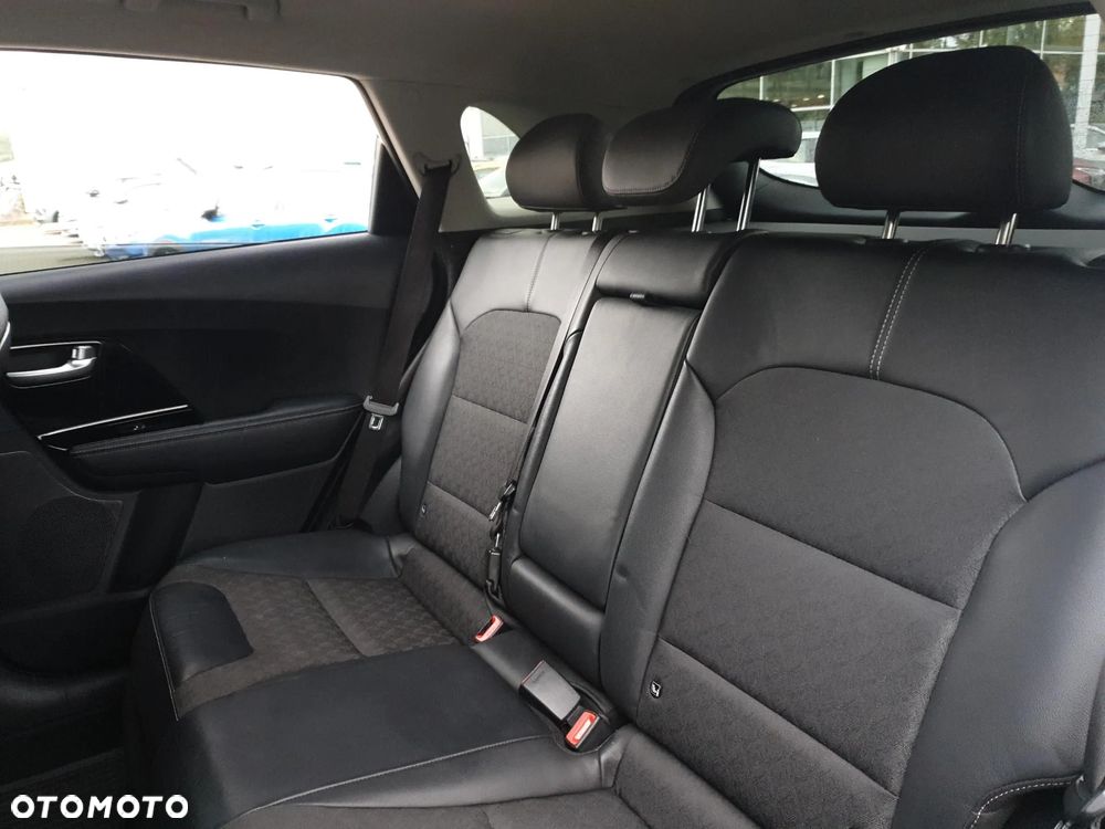 Kia Niro 1.6 GDI Hybrid L Business Line - 16