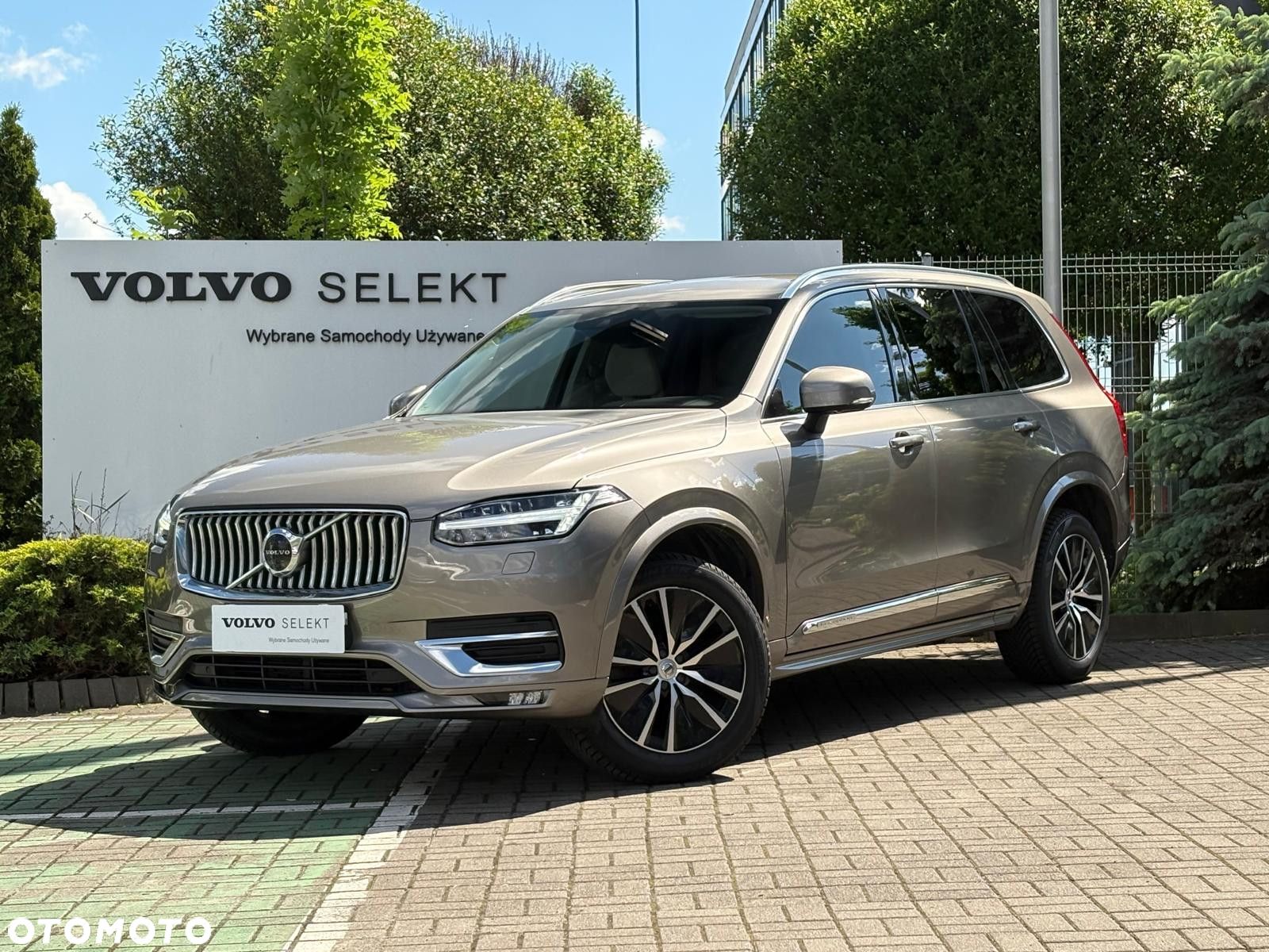 Volvo XC 90 - 1