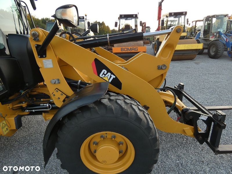 Caterpillar CAT 906H2 Z Niemiec / SZYBKA SKRZYNIA 35KM/H / Super Stan / - 26