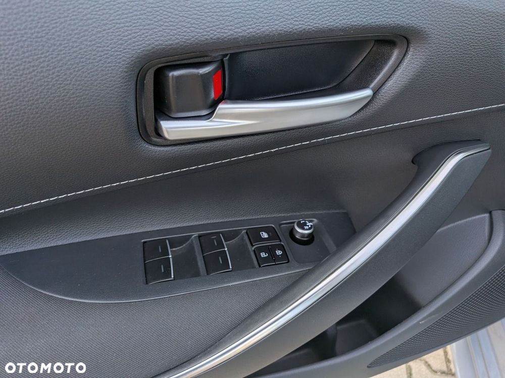 Toyota Corolla 2.0 Hybrid Comfort - 27