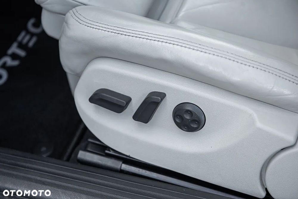 Audi RS6 ver-5-0-tfsi-quattro-tiptr - 21