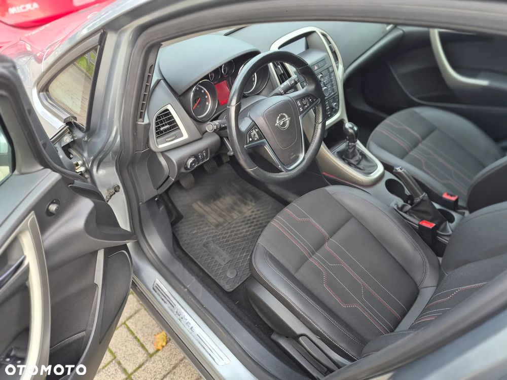 Opel Astra - 10