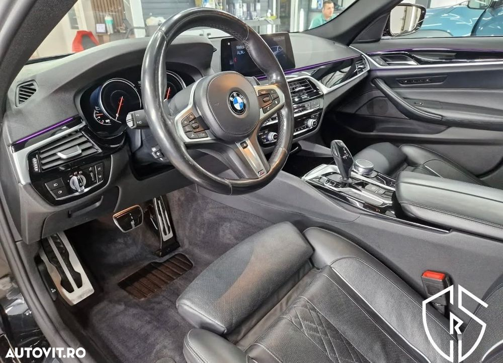 BMW Seria 5 530d xDrive AT - 8