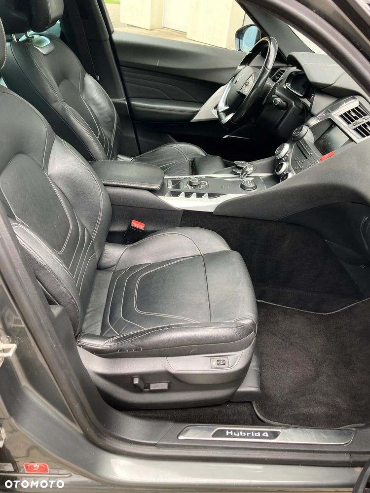 Citroën DS5 2.0 HDi Hybrid4 SoChic MCP - 29