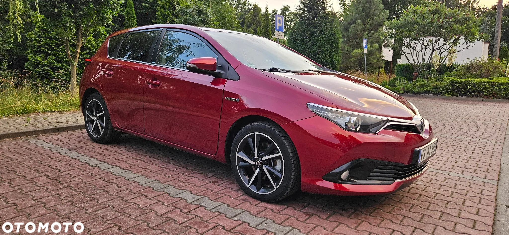 Toyota Auris 1.8 VVT-i Hybrid Automatik Edition-S - 10