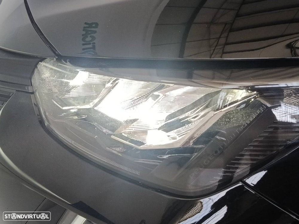 Peugeot 208 1.2 PureTech Allure EAT8 - 25