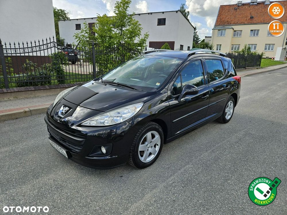 Peugeot 207 - 1