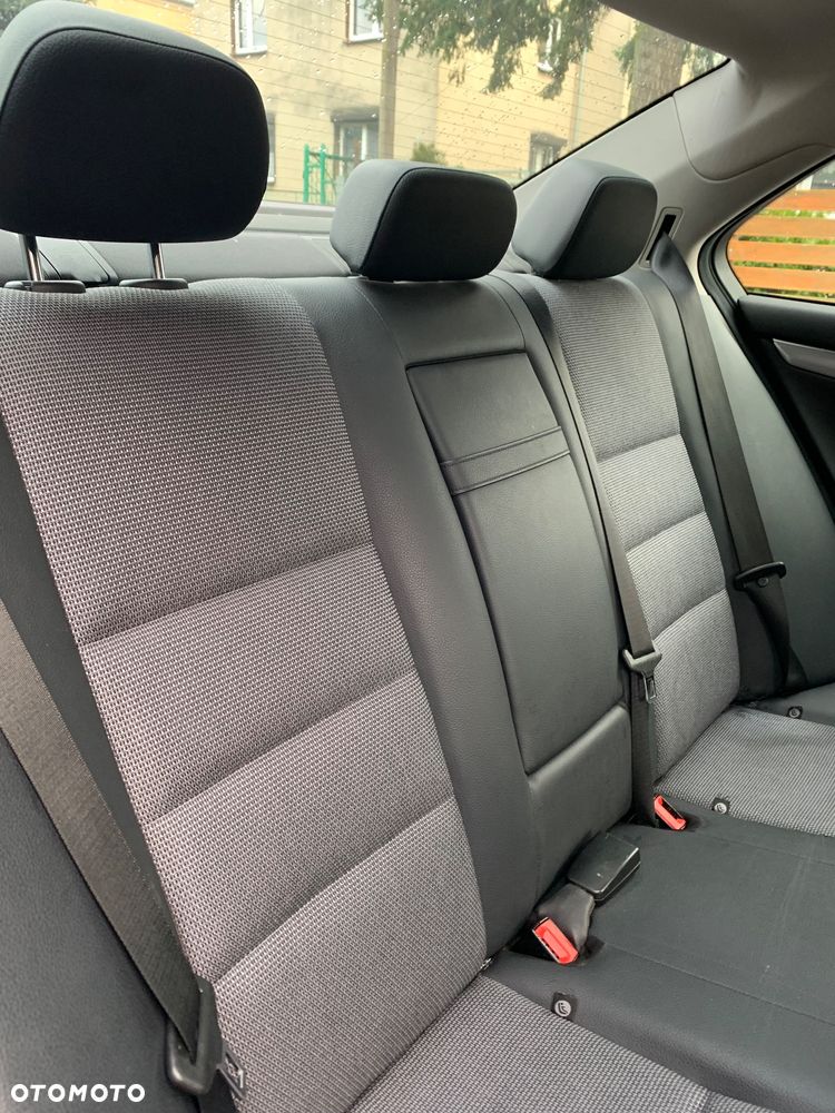 Mercedes-Benz Klasa C 200 CDI DPF Automatik BlueEFFICIENCY Avantgarde - 17