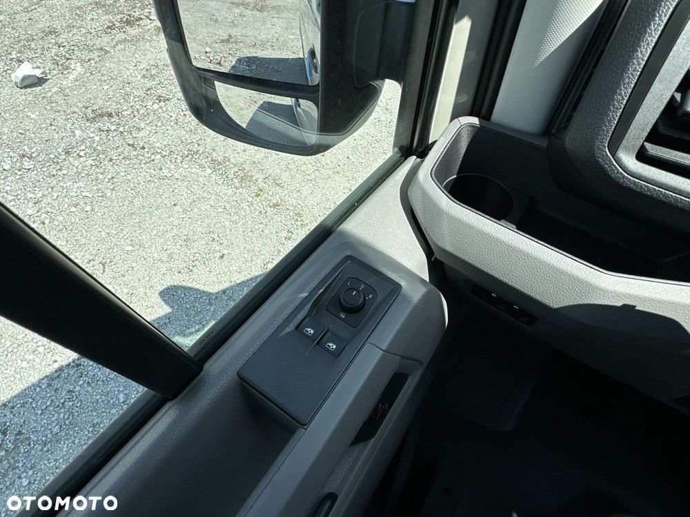 Volkswagen Crafter 35 furgon wysoki dach, 2,0 TDI 177KM, przedni, 6-bieg manualna 3640 mm, Euro 6 - 28