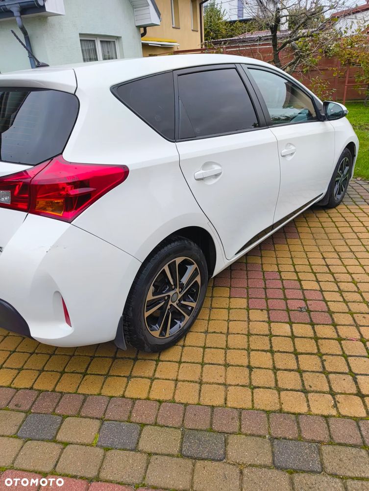 Toyota Auris 1.4 D-4D Luna - 9
