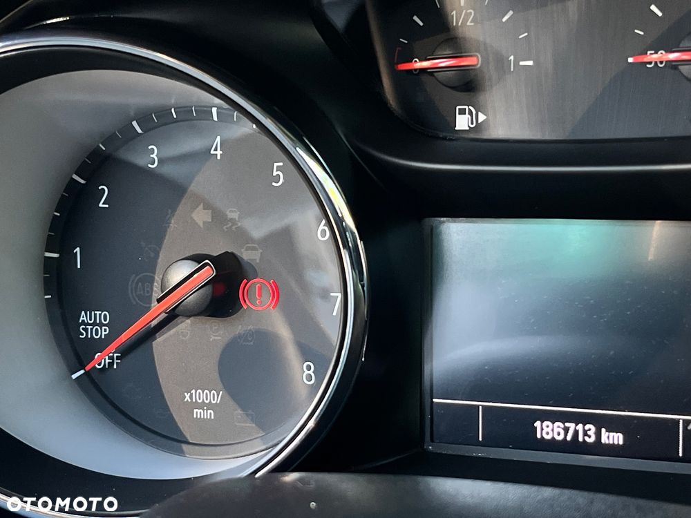 Opel Astra 1.4 Turbo Start/Stop Edition - 24