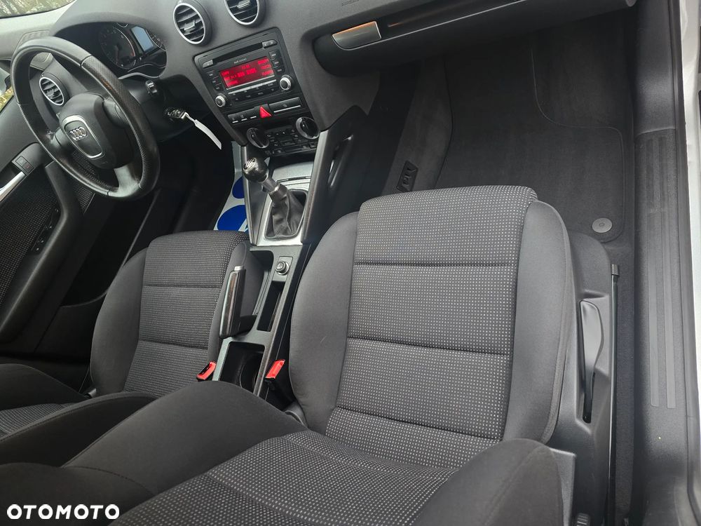 Audi A3 Sportback 1.4 TFSI Attraction - 28