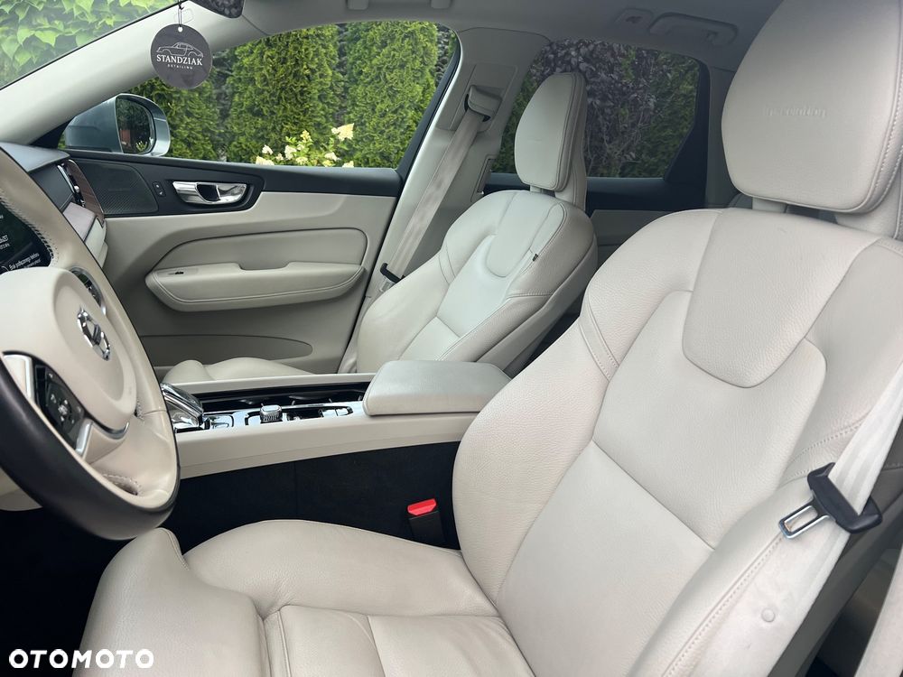 Volvo XC 60 B4 D AWD Inscription - 25