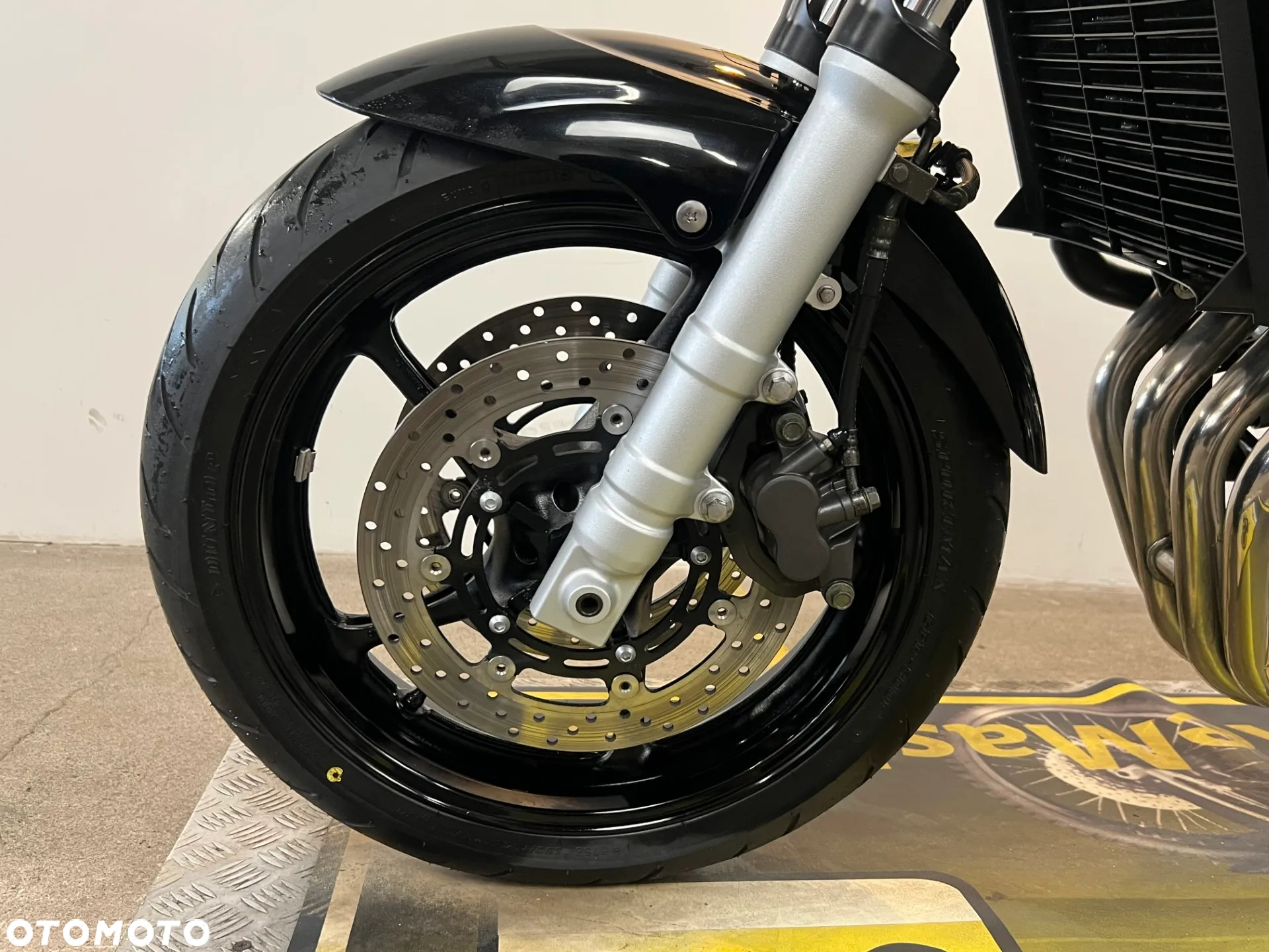 Yamaha FZ - 27