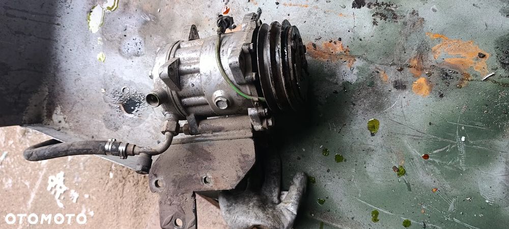 Klimatyzacja samochodowa dachowa Webasto sprężarka klimatyzacji - 5