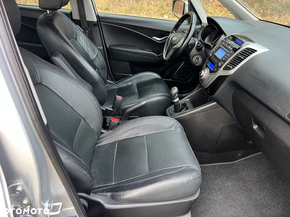 Hyundai ix20 1.4 UEFA EURO 2012 Edition - 10