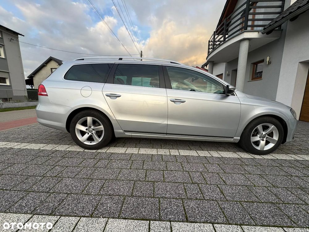 Volkswagen Passat 1.6 TDI Comfortline - 11