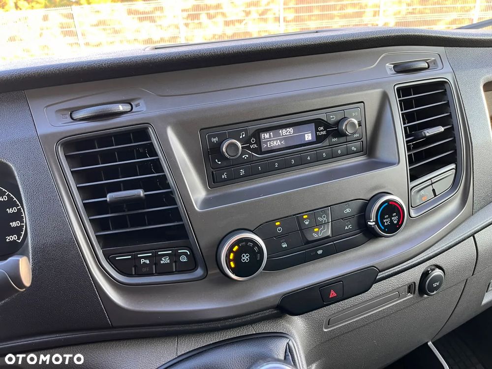 Ford Transit L3H2 2.0 TDCI 185KM, Nowy Model, Klima, Koła 16 cali, Salon Polska, Pierwszy Właściciel, BEZWYPADKOWY- ORYGINALNY LAKIER, FV 23%, Bardzo Zadbany !!! - 28