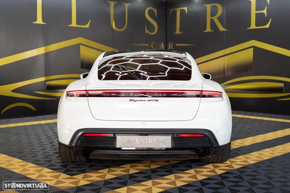 Porsche Taycan Sport Turismo GTS - 6