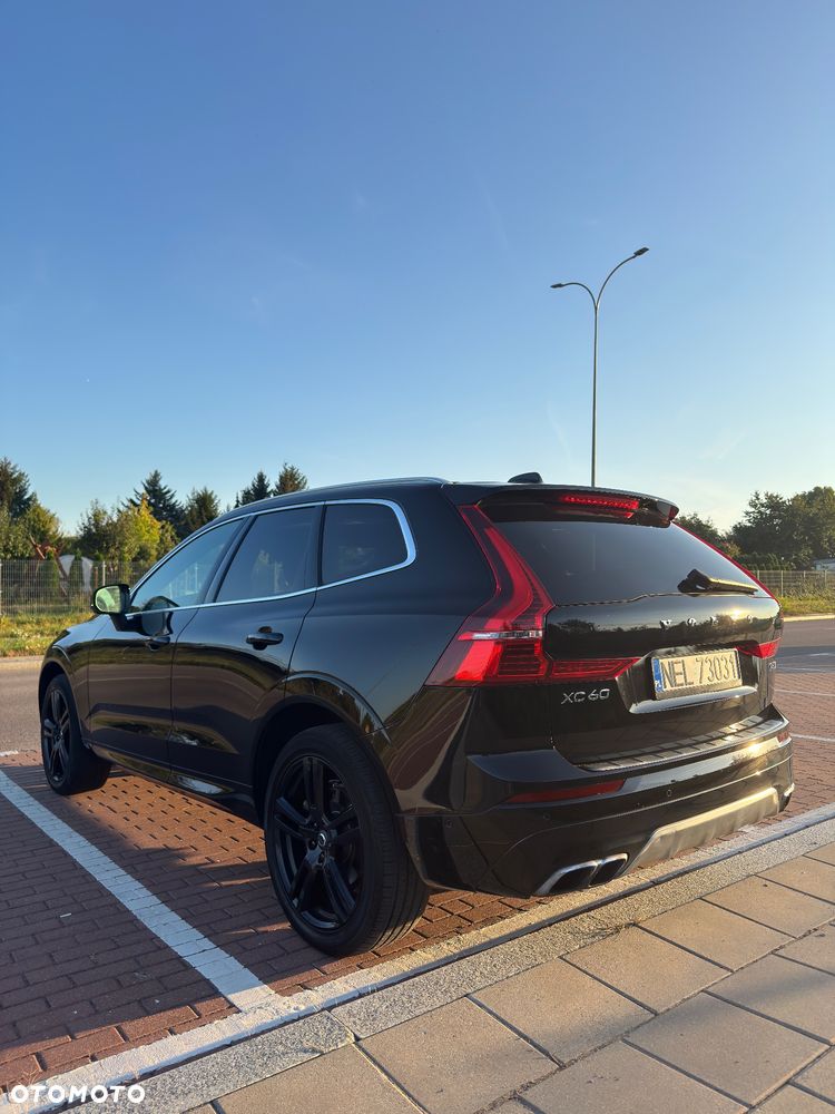 Volvo XC 60 T6 AWD Momentum - 4