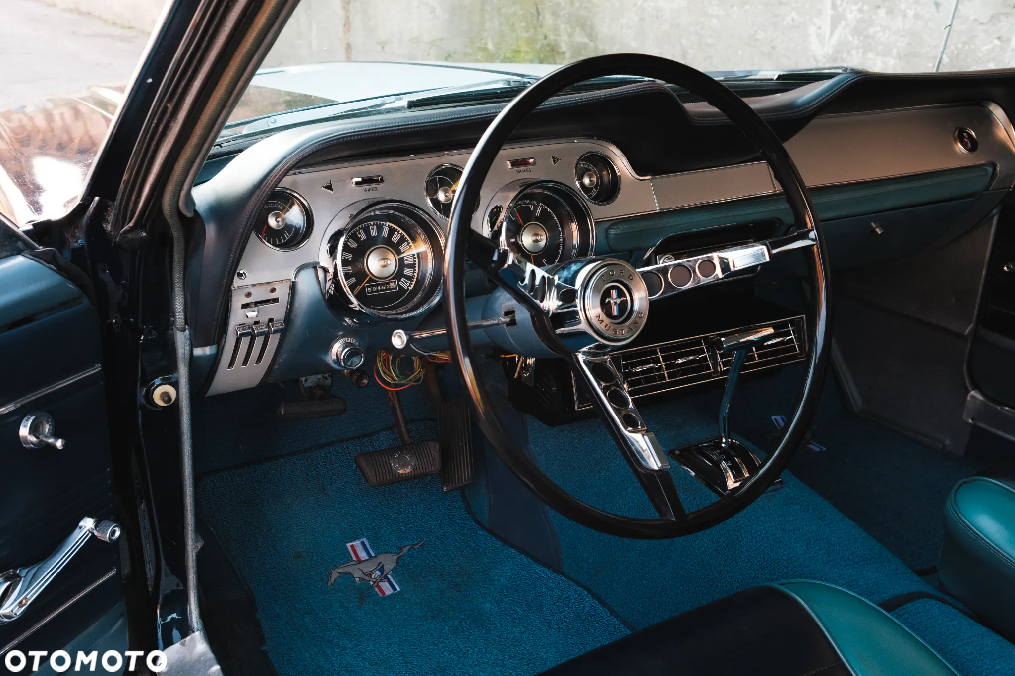 Ford Mustang - 13