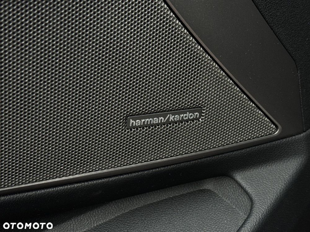 BMW Seria 3 318i - 18