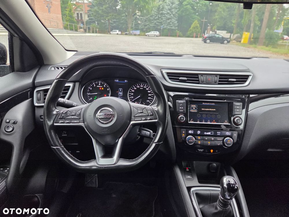 Nissan Qashqai 1.3 DIG-T Acenta EU6d - 18