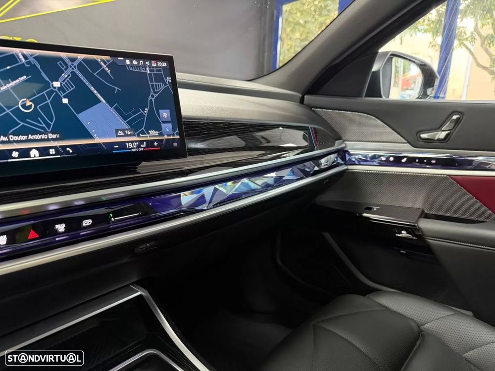 BMW i7 eDrive50 Pack Desportivo M - 6