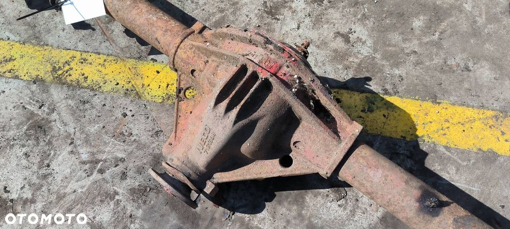 MOST TYLNY IVECO DAILY III 7181668 9/40 - 7