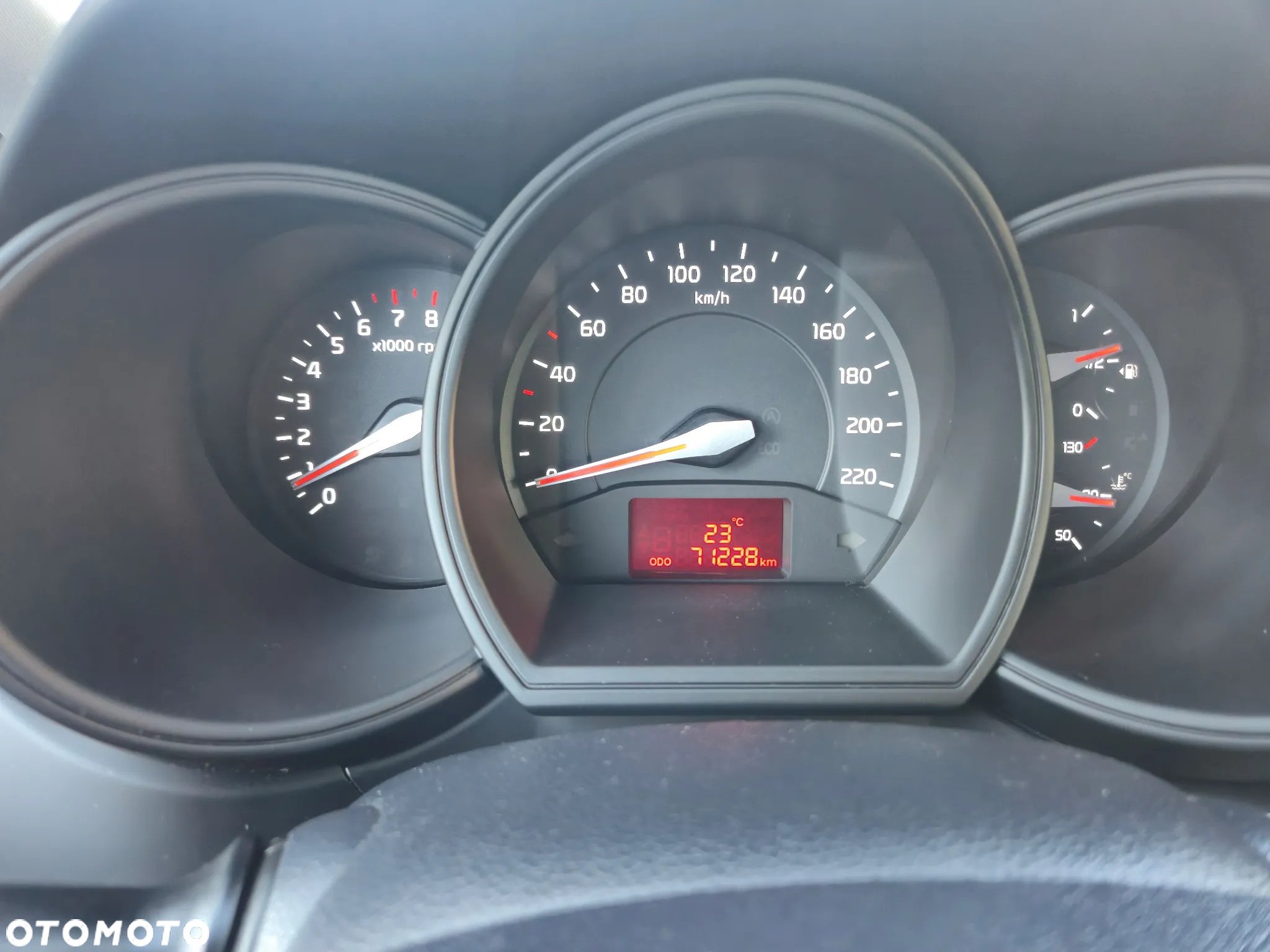 Kia Rio - 3