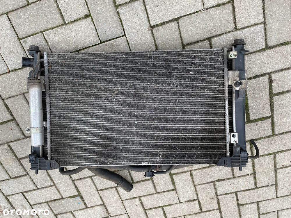 CHŁODNICA WODY KLIMATYZACJI WENTYLATORY MITSUBISHI LANCER VIII 1.8 BENZ.SKRZYNIA AUTOMAT - 2