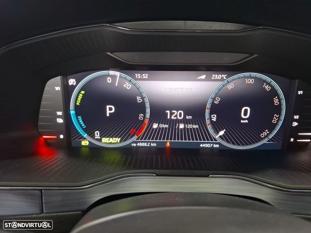 Skoda Superb Break - 22