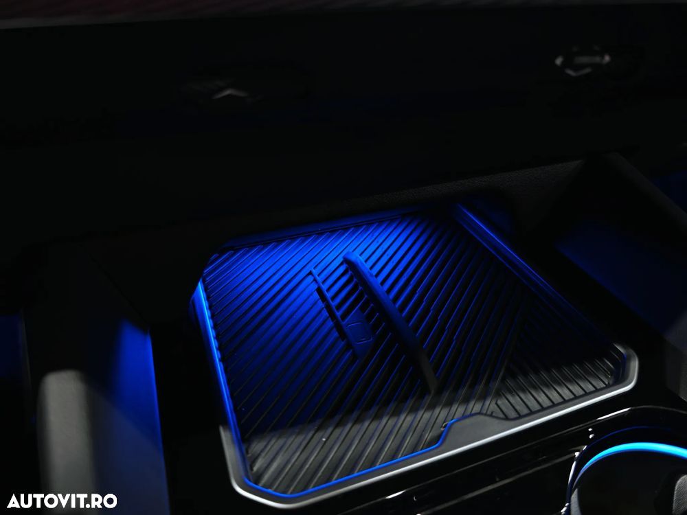 BMW Seria 5 520i AT MHEV - 12