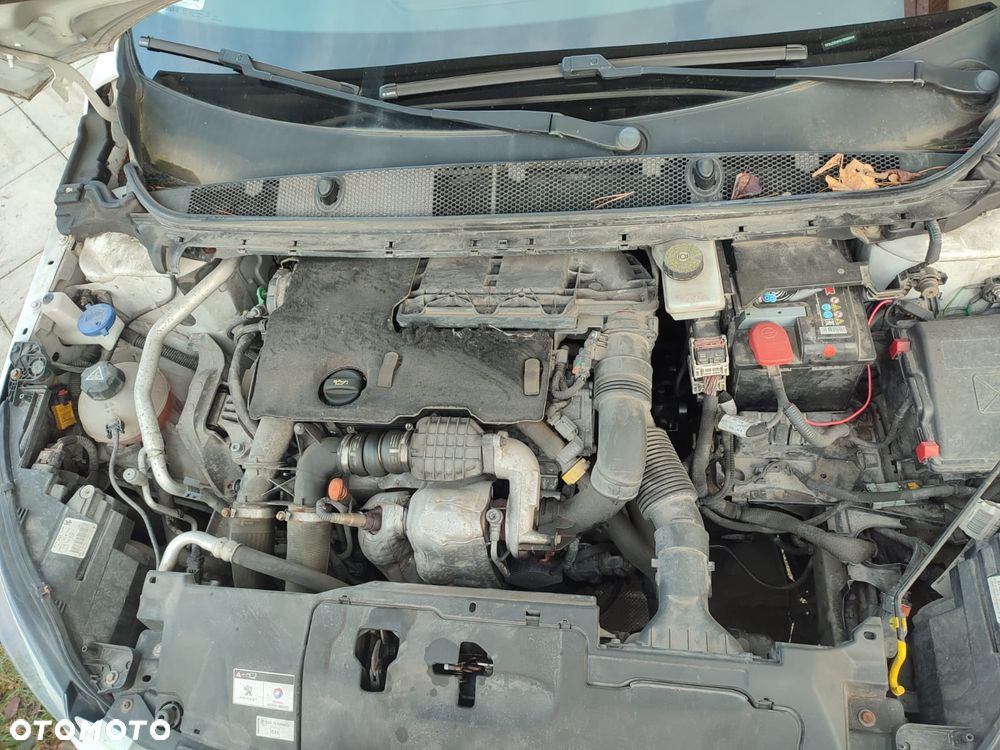 Peugeot 308 1.6 HDi Active - 17