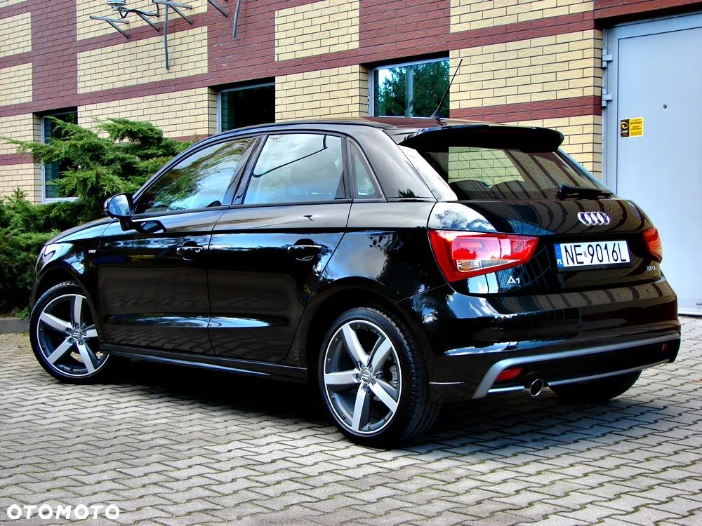Audi A1 Sportback 1.2 TFSI S line edition m S line Sportpaket - 4