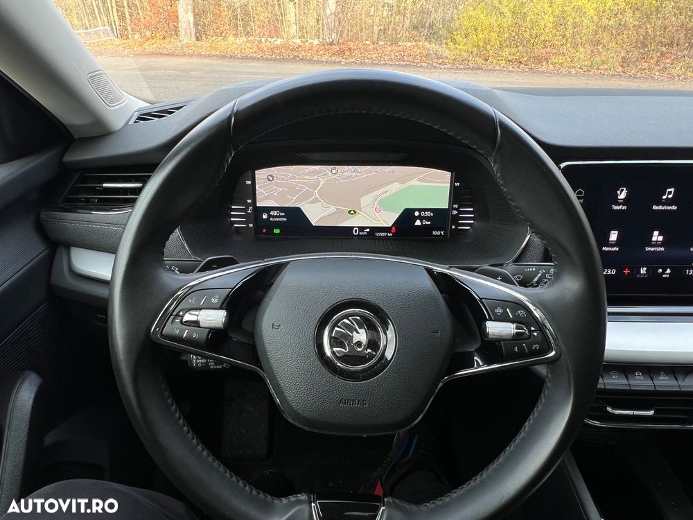 Skoda Octavia Combi 2.0 TDI DSG Exclusive - 9