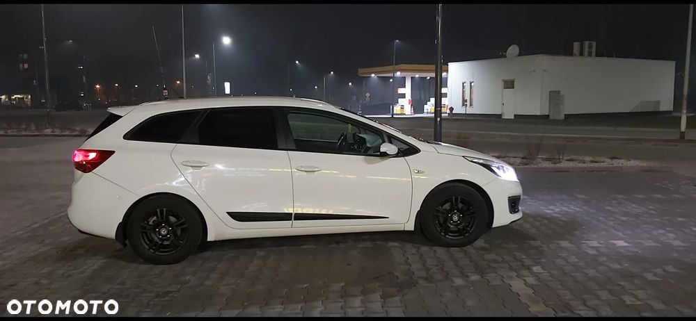 Kia Ceed 1.6 CRDi M - 8