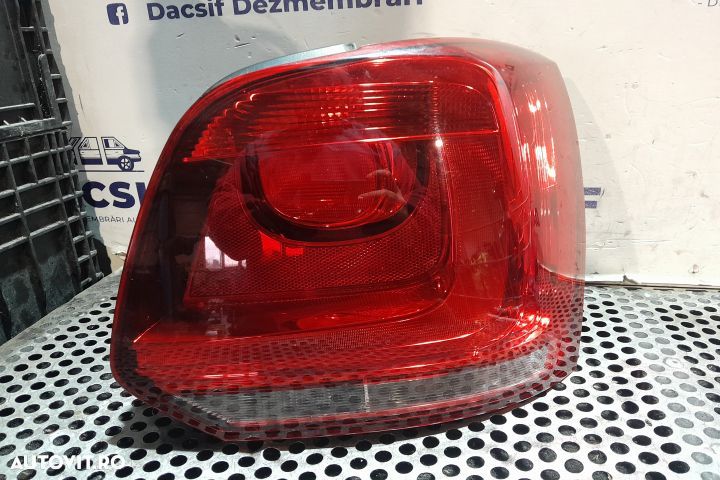 Lampa / Tripla stop dreapta pe aripa 6R0945112B 6R0945112B Volkswagen - 1