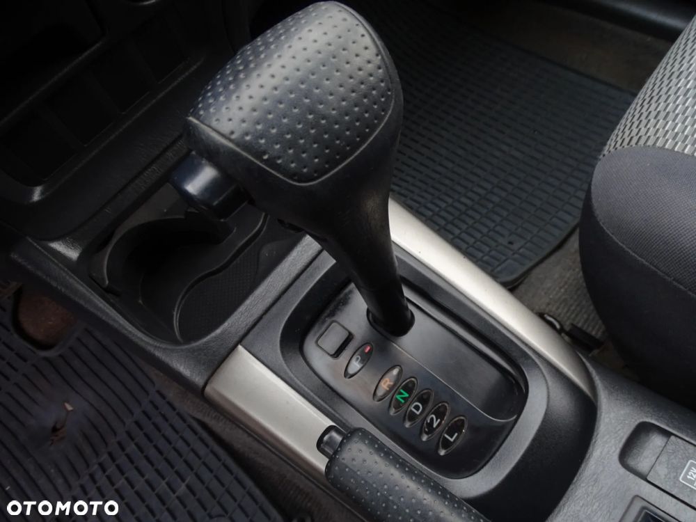 Toyota RAV4 - 4