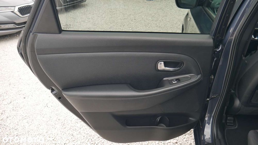 Kia Carens - 20