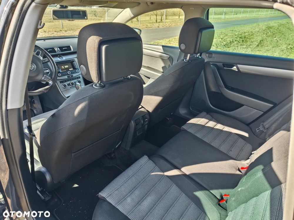 Volkswagen Passat Variant 2.0 TDI DSG BlueMotion Technology Business Edition - 11