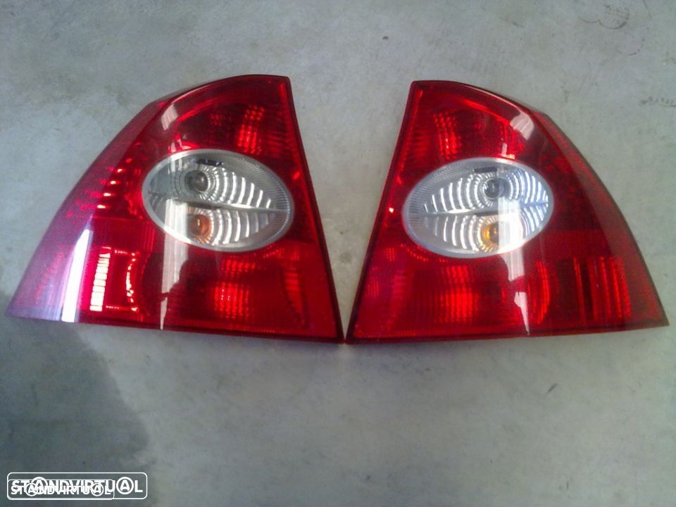 Farolins Ford Focus 2006 (4 PORTAS) - 1
