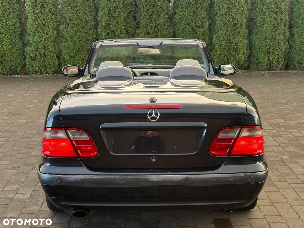 Mercedes-Benz CLK - 5