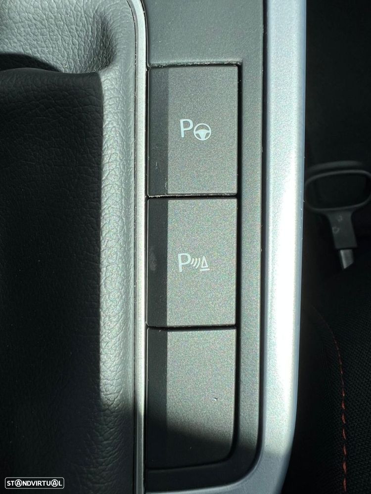 SEAT Arona 1.0 TSI FR - 23
