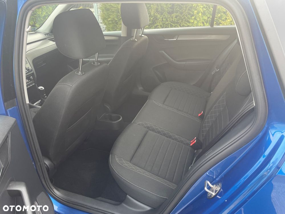 Skoda RAPID Spb 1.0 TSI Style - 16