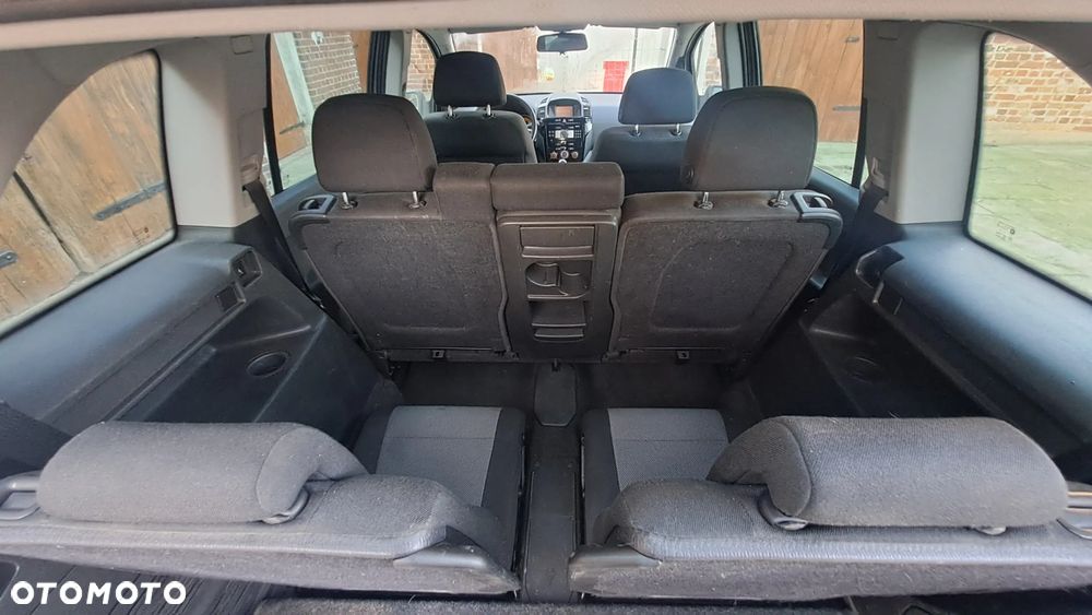 Opel Zafira - 15