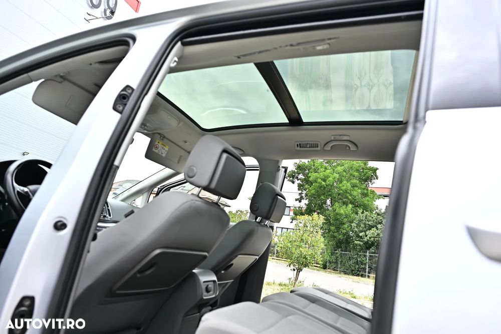 Volkswagen Sharan - 15