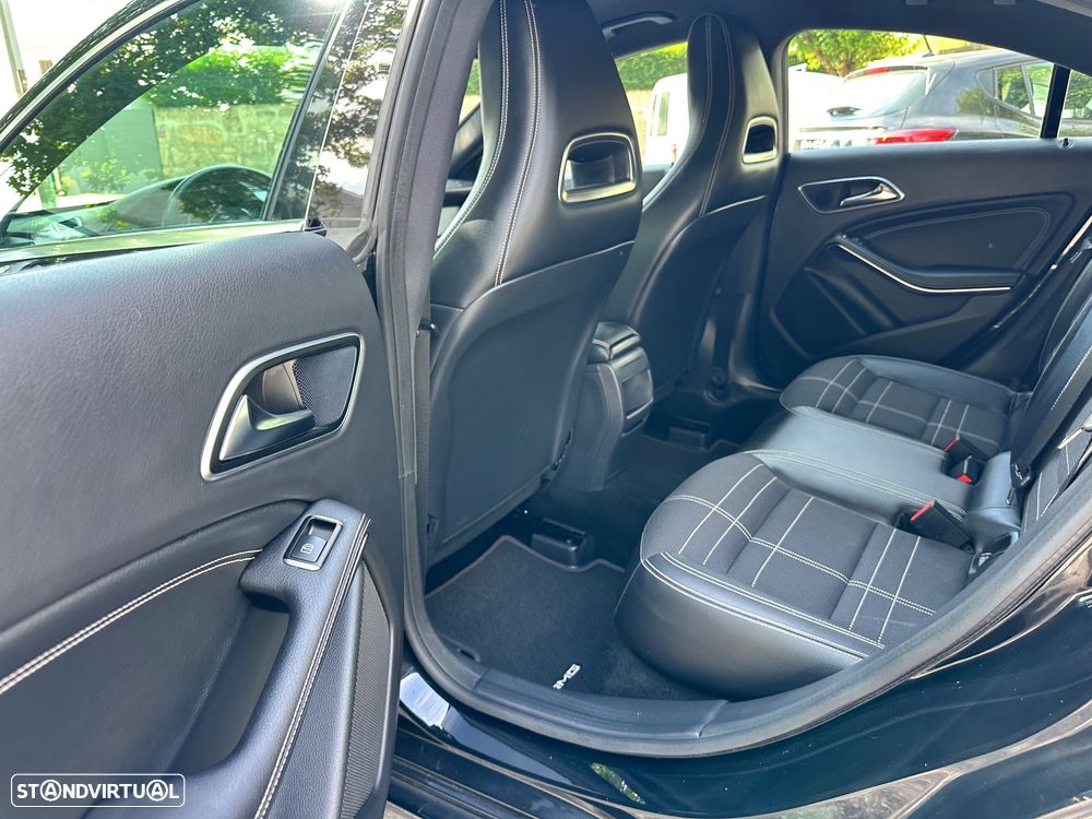 Mercedes-Benz CLA 220 CDI Urban Aut. - 28